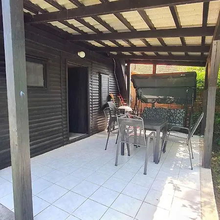 度假居 In 43118 *